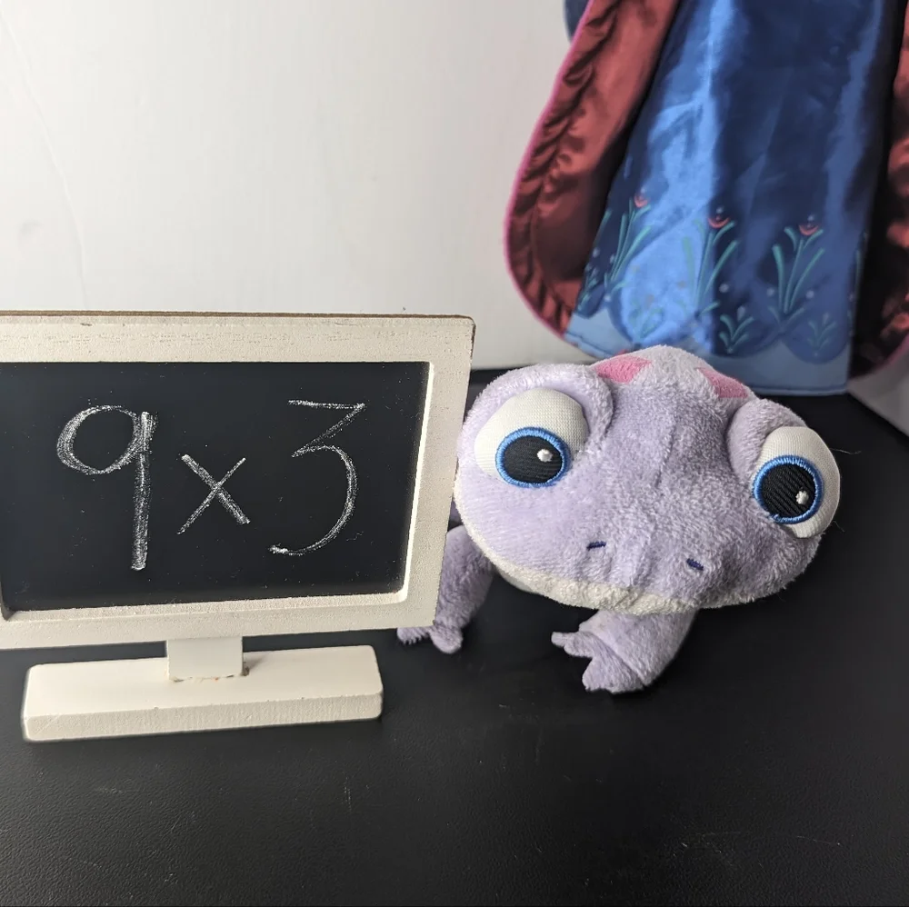 Disney lot 2 Frozen plush characters Anna‎ plush doll & Ice Spirit plush lizard